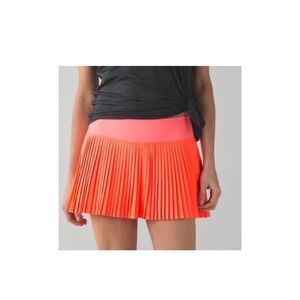 Lululemon Women's 6 Pleat To Street Skirt II Grapefruit Pink  Skort‎ Tennis Golf